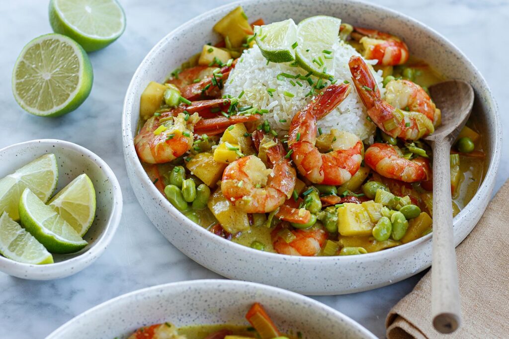 Garnelen-Frühlingszwiebel-Curry mit Limetten-Basmatireis